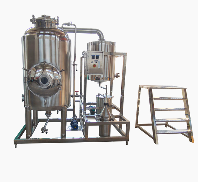 Production Type 500L Herbal Plant Essential Oil Extraction Equipment